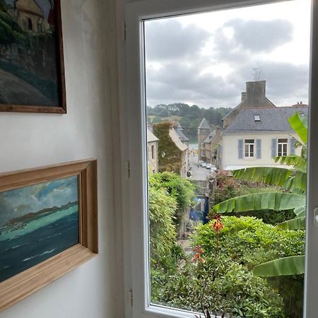 Appartement De 1634 Avec Balcon Au Sud Sur Jardin En Plein Coeur Historique Tréguier Dış mekan fotoğraf